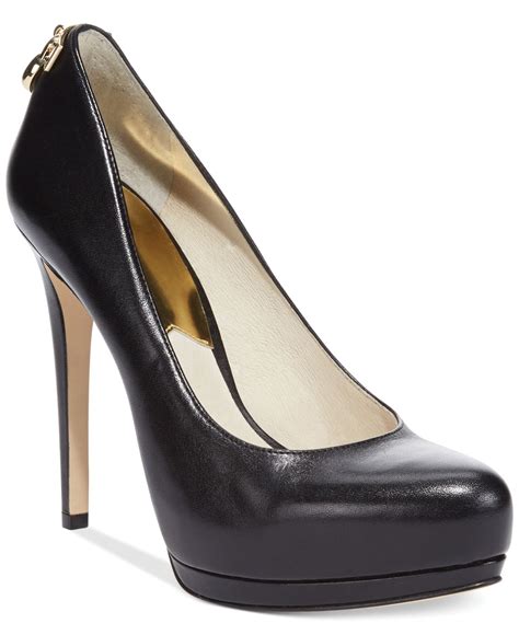 michael kors pump zwart|Michael Kors women pumps.